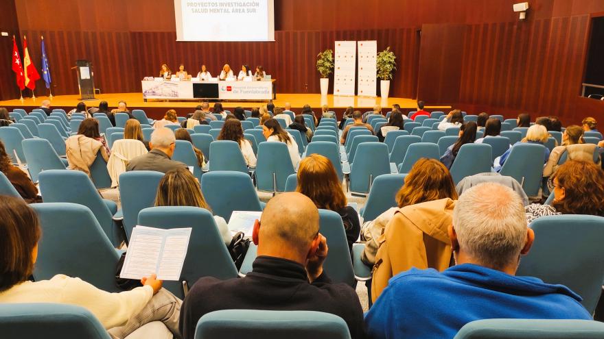 Público de una jornada en un salón de actos