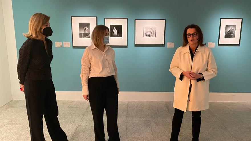 La consejera visita la muestra
