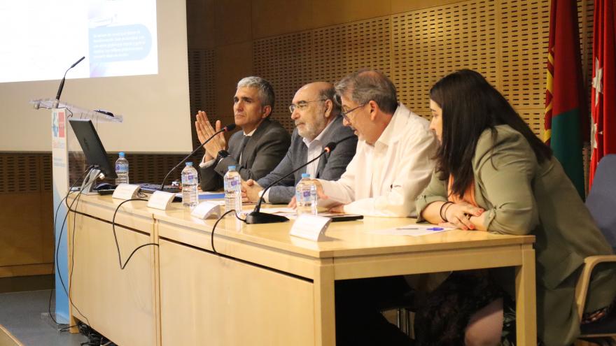 Mesa inaugural jornada