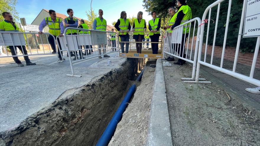 La consejera Paloma Martín visita y observa las obras