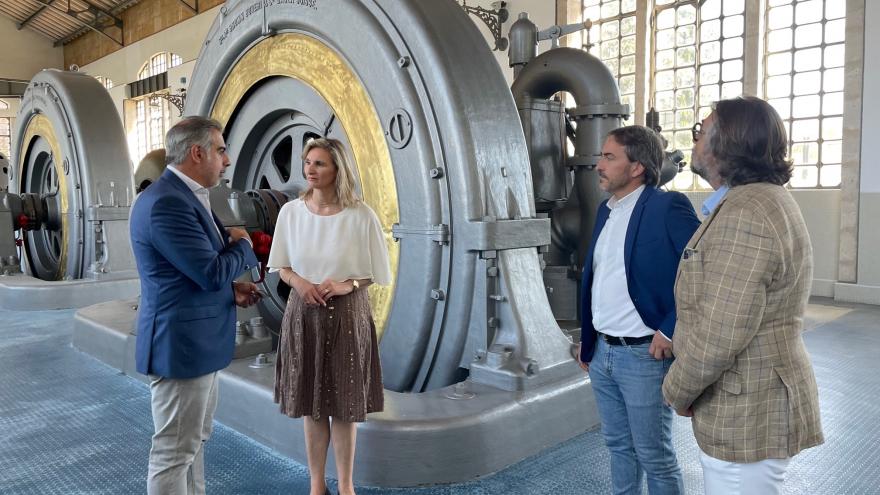 La consejera Paloma Martín durante su visita