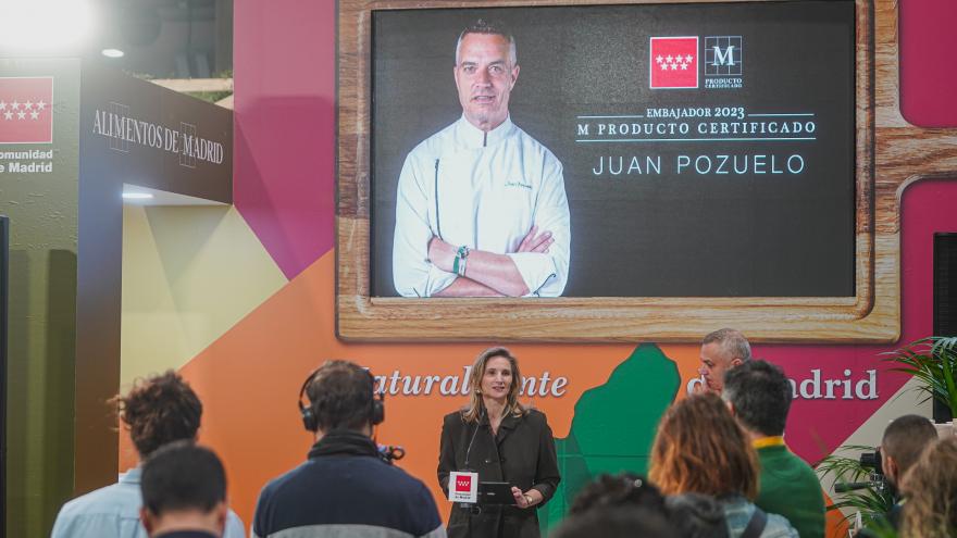 La consejera Paloma Martín con Juan Pozuelo
