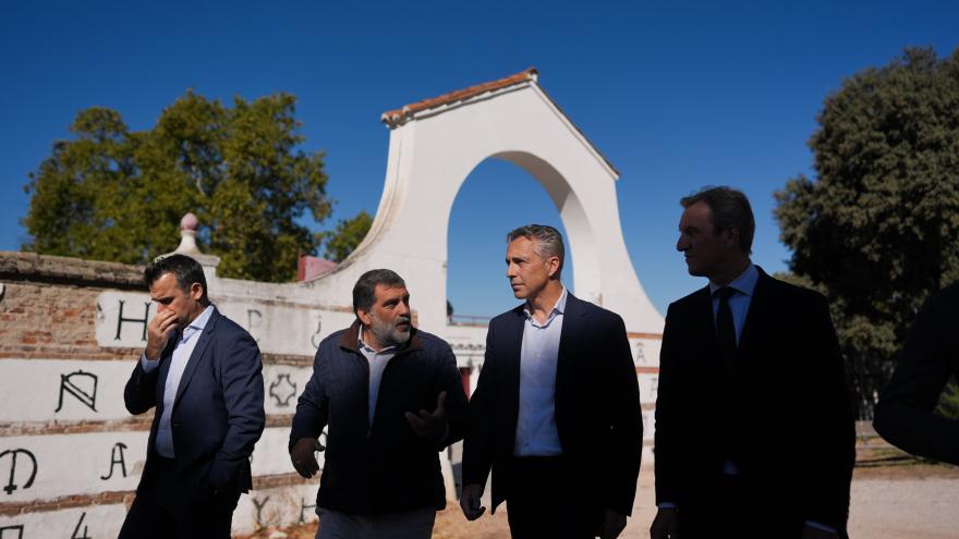 La Comunidad de Madrid modernizará la Venta del Batán de la Casa de Campo para preservar el patrimonio cultural taurino El consejero Novillo