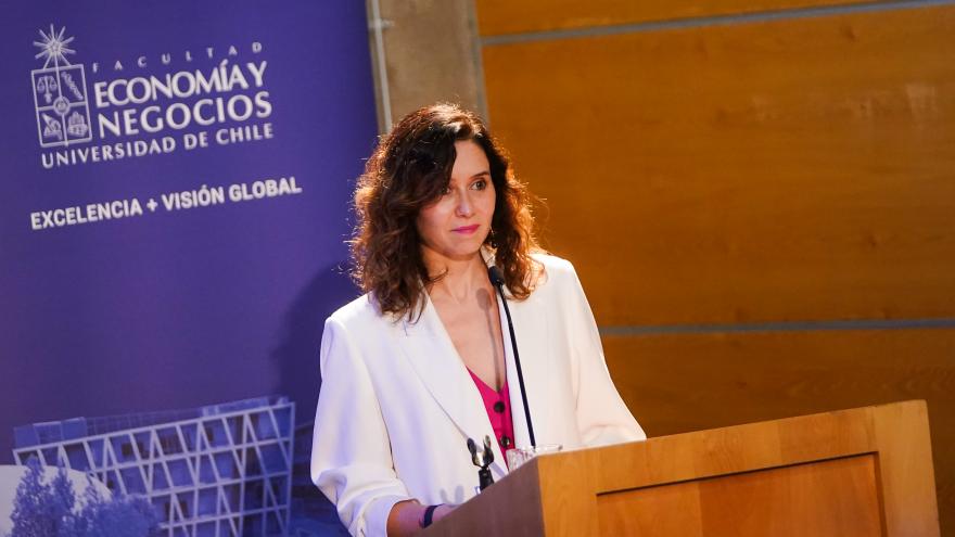 La presidenta Isabel Díaz Ayuso en la Universidad de Chile