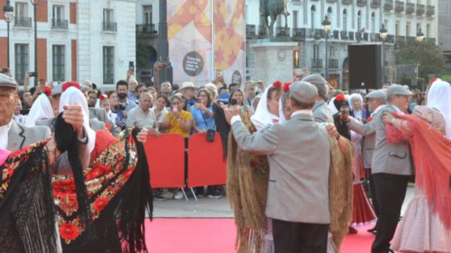 Foto de bailes castizos y goyescos