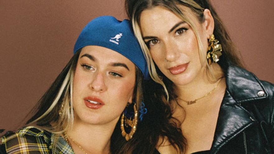 Foto de Carmen y María