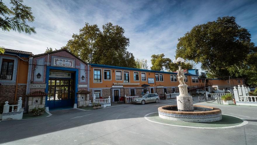 exterior residencia personas mayores