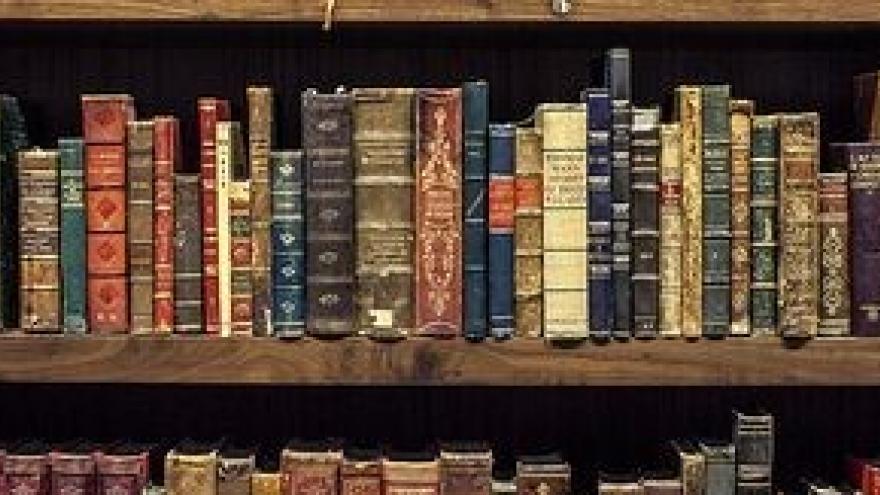 Un día en la biblioteca s s