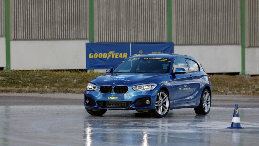 Imagen coche circuito