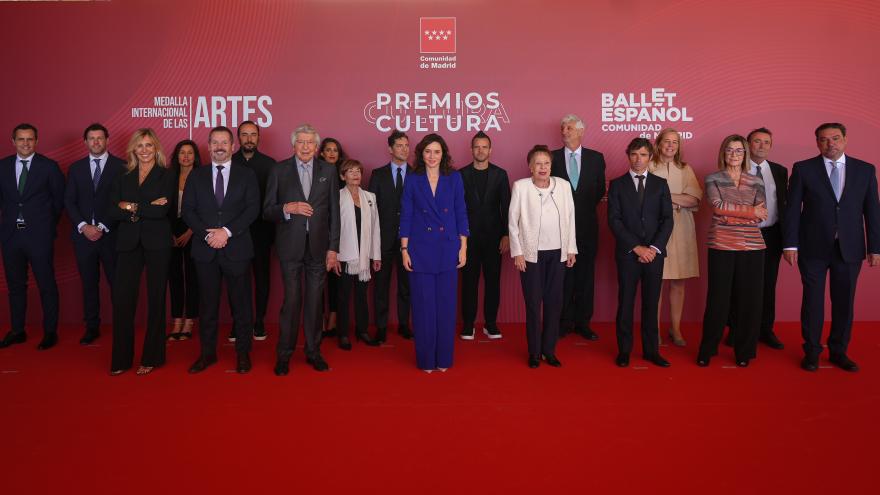 La presidenta y todos los premiados del evento