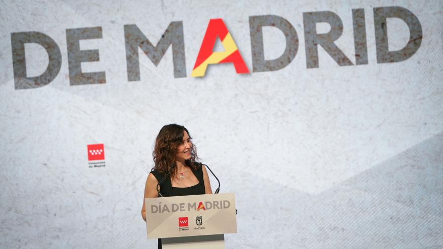 Imagen de cabecera #0 de la página de "Díaz Ayuso invita a conocer la Comunidad de Madrid “al servicio de España” con “el mejor escenario cultural que nadie pueda imaginar”"