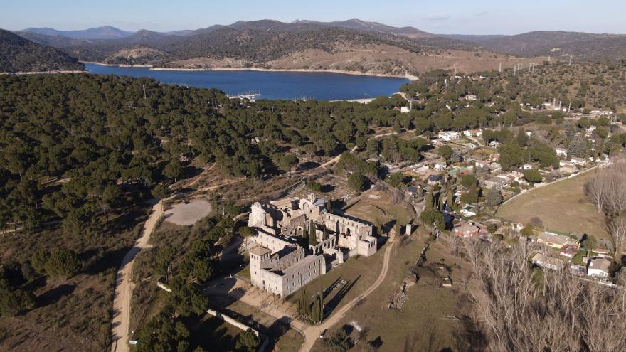 Imagen aérea del Monasterio de Santa María la Real de Valdeiglesias