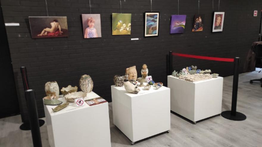 Fotografía de la exposición de pintura 
