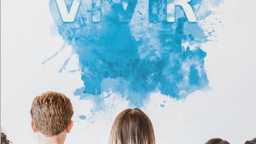Foto portada guía con adolescentes mirando hacia la pared