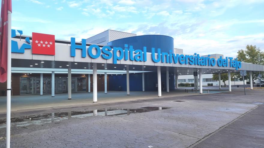 Fachada de un hospital