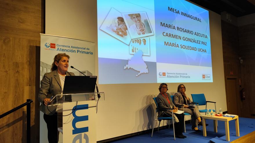 Mesa inaugural con Charo Azcutia