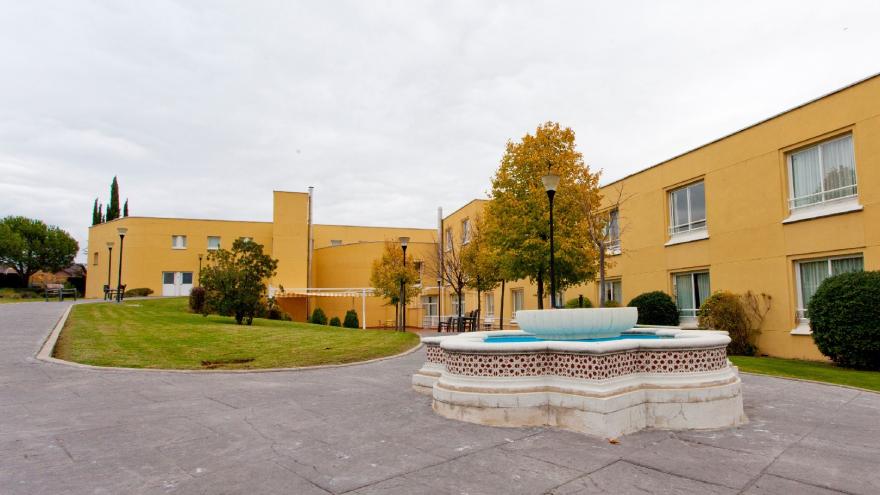 Exterior residencia personas mayores