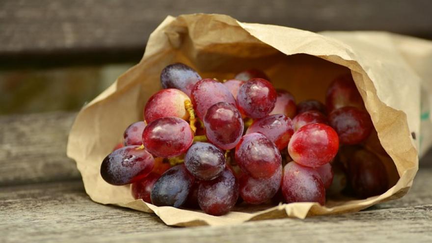 Bolsita con uvas