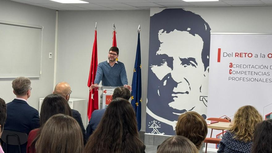 Viceconsejero de economía y empleo en acto con Pinardi