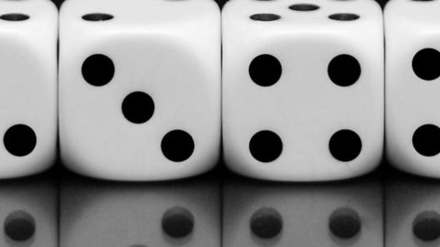 dados blancos y negros 