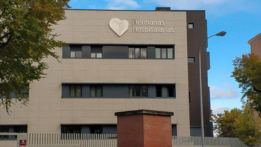 Fachada de la Mini Residencia (MR) Menni Retiro, Mini Residencia (MR) Menni Sainz de Baranda y Centro de Rehabilitación Laboral Retiro