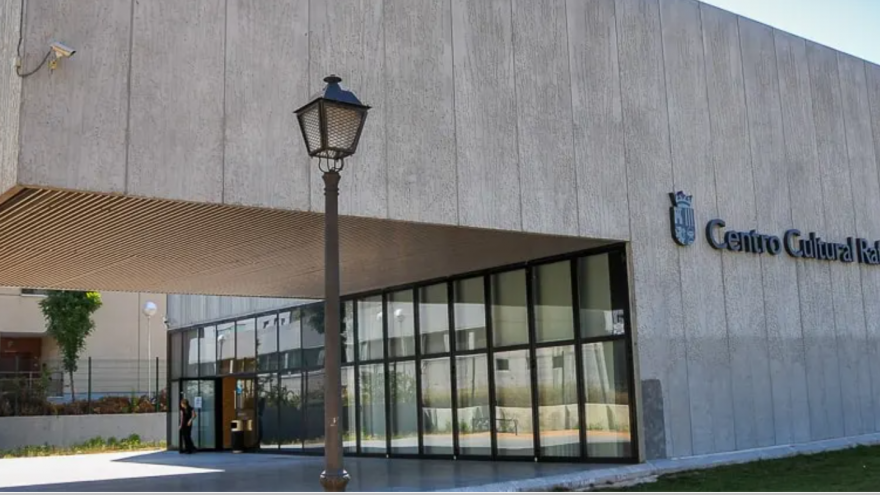 Exterior Centro Cultural Biblioteca Isla Misteriosa Torrejón de Ardoz