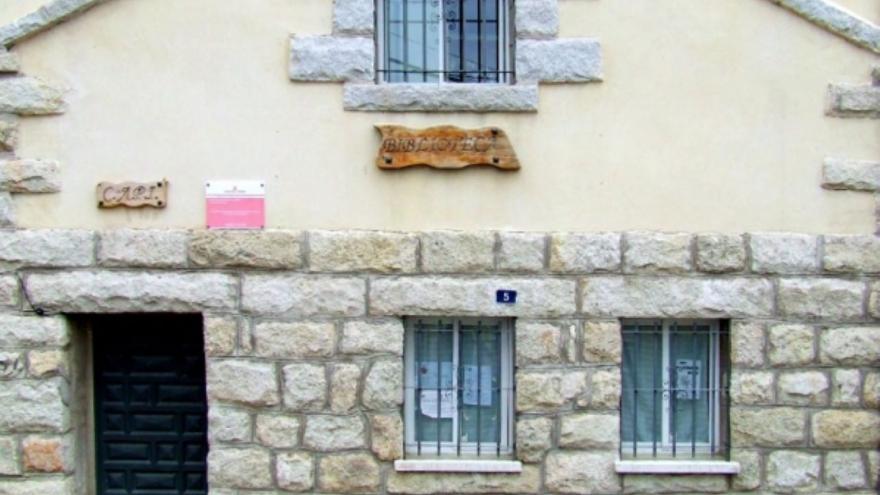 Exterior  Centro Lectura Valdemanco