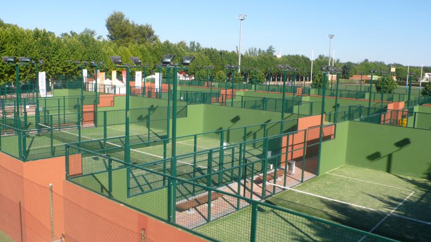 PISTA DE PÁDEL (19) PISTA DE PÁDEL