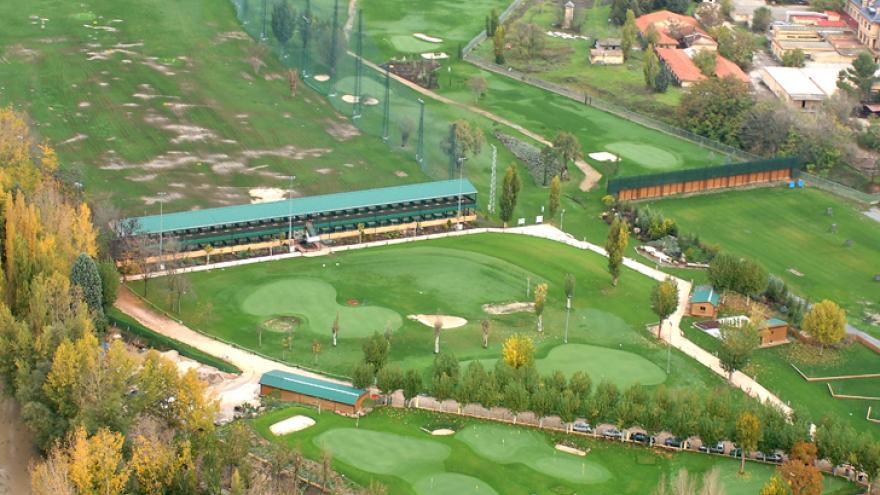 CAMPO DE GOLF DE 9 HOYOS