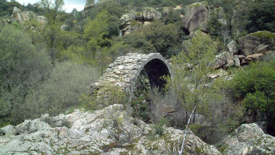Puente de Alcanzorla, Galapagar. Parque Regional del curso medio del río Guadarrama y su entorno Imagen del Puente de Alcanzorla, Galapagar - Parque Regional del curso medio del río Guadarrama y su entorno