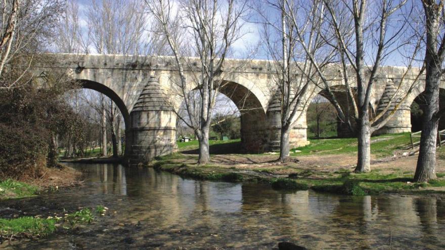 Puente del Retamar, Las Rozas de Madrid. Parque Regional del curso medio del río Guadarrama y su entorno imagen del Puente del Retamar, Las Rozas de Madrid - Parque Regional del curso medio del río Guadarrama y su entorno