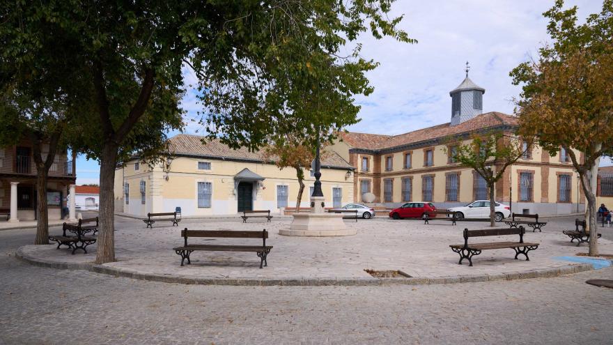 Plaza de la Constitución - Casarrubuelos Casarrubuelos - Plaza de la Constitución