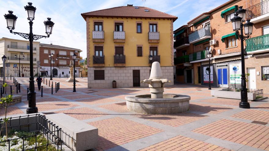 Plaza de España - Pelayos de la Presa Pelayos de la Presa - Plaza de España