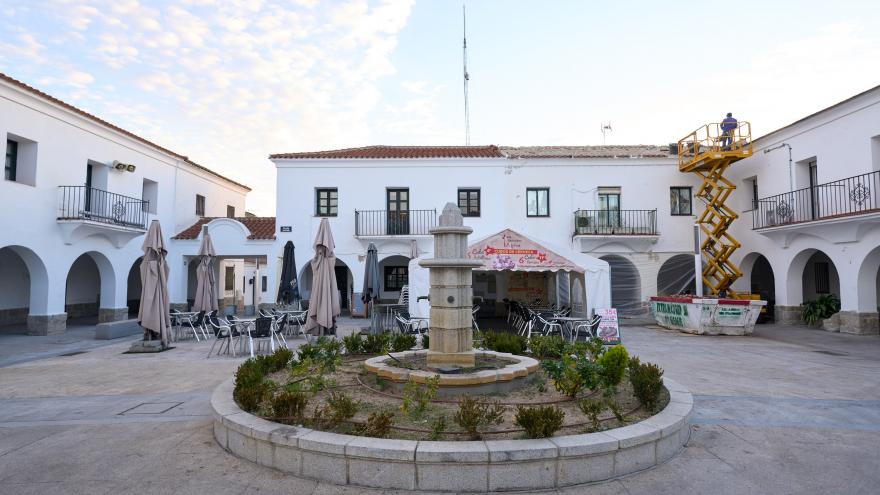 Plaza Mayor - Villanueva del Pardillo Villanueva del Pardillo - Plaza Mayor