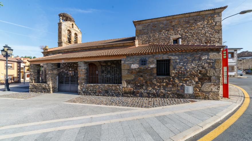 Plaza de la Iglesia - La Serna del Monte La Serna del Monte - Plaza de la Iglesia