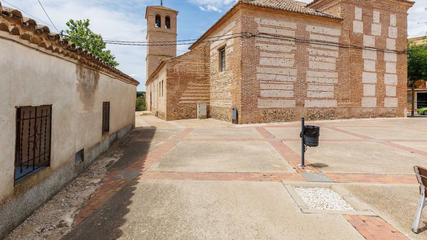 Plaza de la Iglesia - Ribatejada Ribatejada - Plaza de la Iglesia