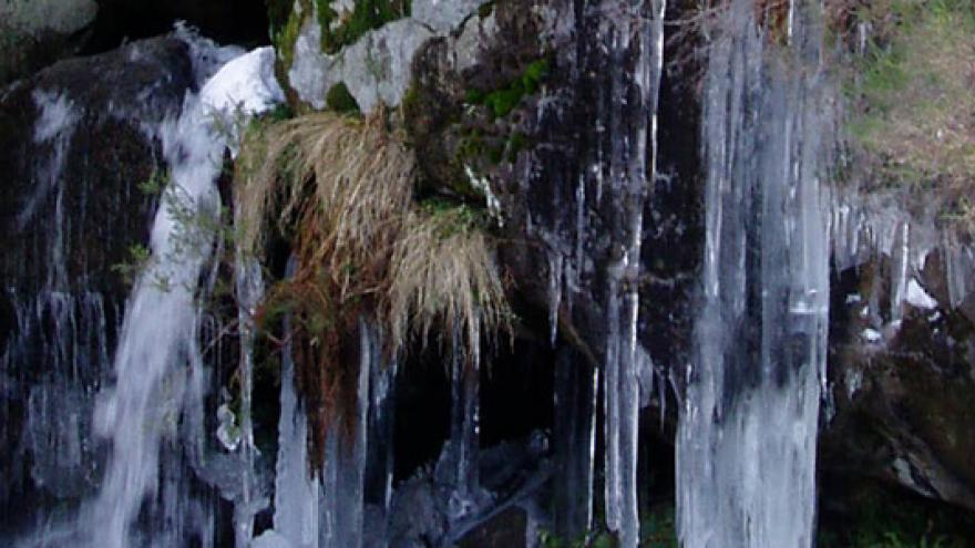 Cascada Ducha de los Alemanes en la senda Victory, en el Valle de la Fuenfría