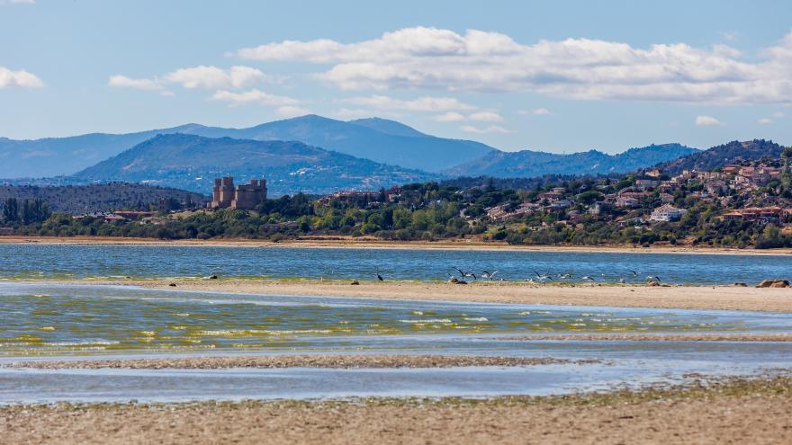 Foto embalse de Santillana