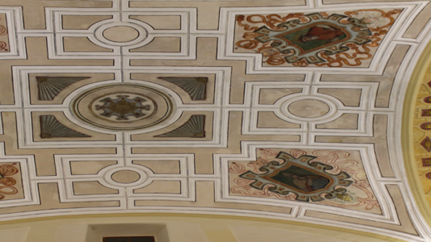 Restauración de las pinturas murales de las bóvedas del presbiterio y crucero de la iglesia parroquial de Nuestra Señora de la Asunción