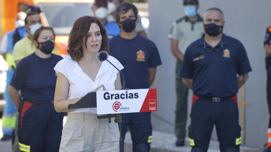 La presidenta delante del atril en su intervención hoy