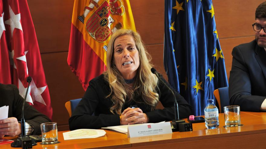 La consejera Rocío Albert durante la explicación de los datos de la Contabilidad Regional del cuarto trimestre