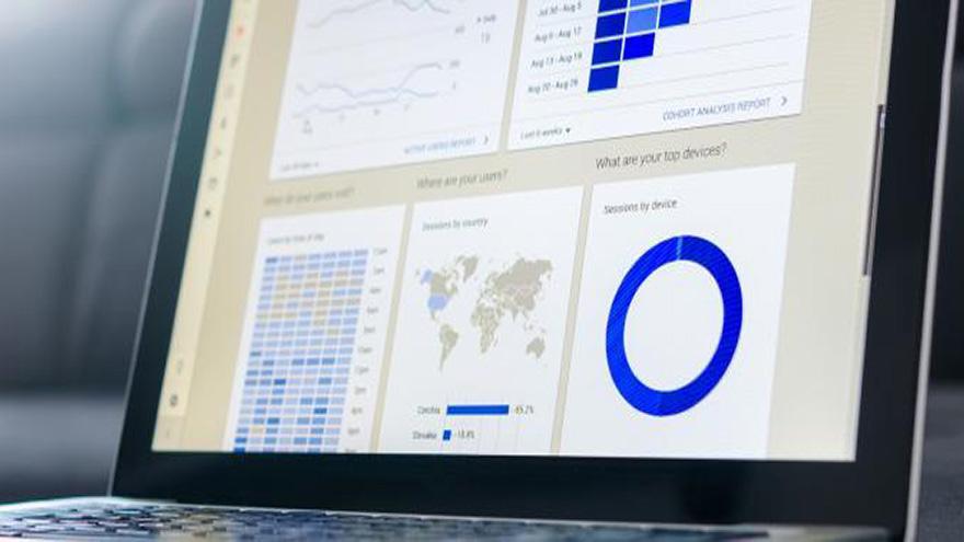 Datos estadísticos Pantalla de ordenador mostrando estadísticas