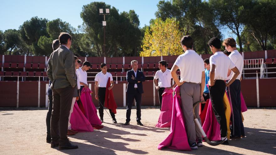 La Comunidad de Madrid modernizará la Venta del Batán de la Casa de Campo para preservar el patrimonio cultural taurino El consejero Novillo