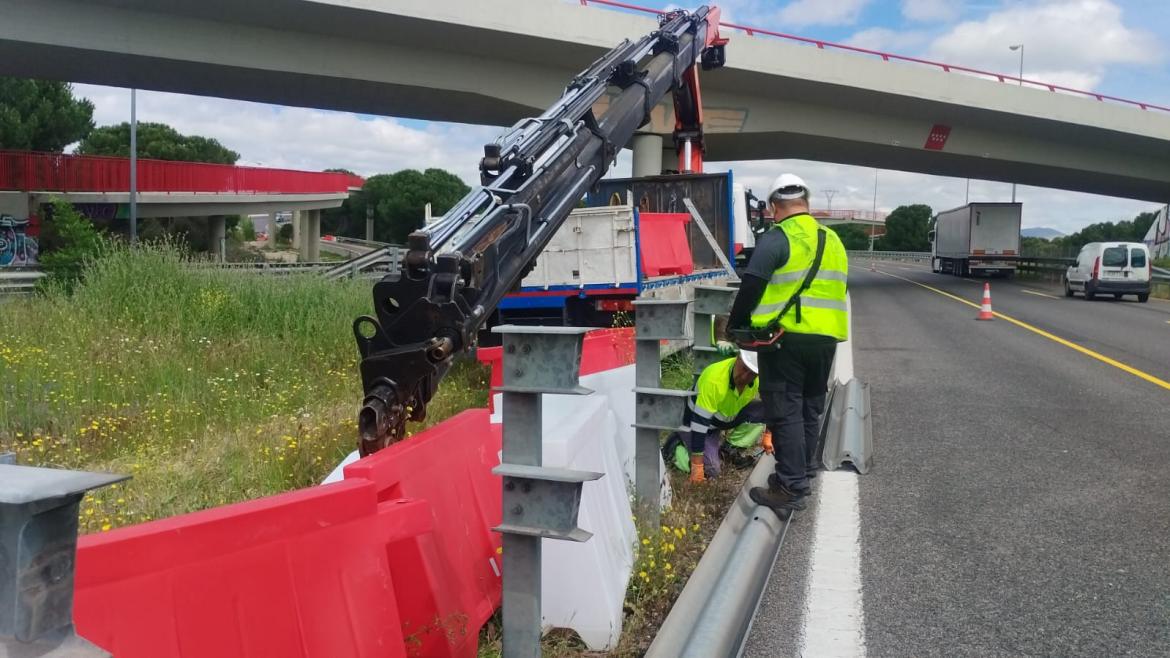 Trabajos en la mediana para garantizar la seguridad imagen 3