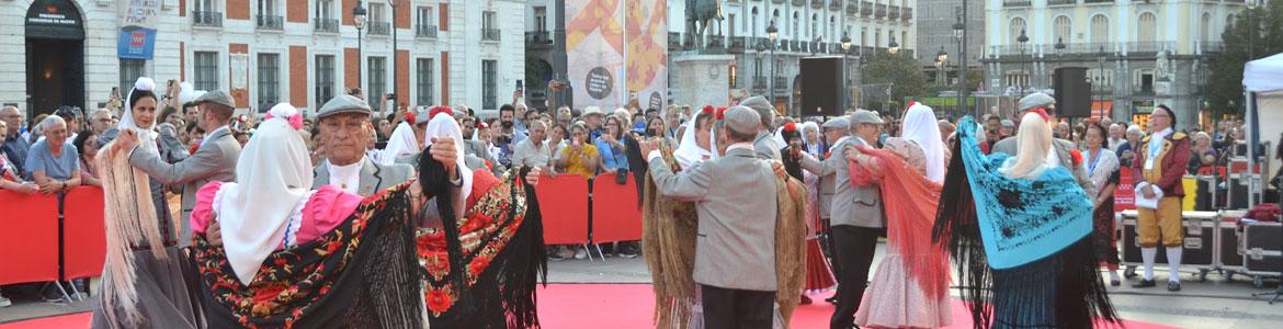 Foto de bailes castizos y goyescos