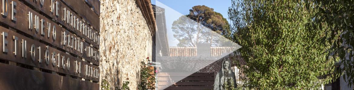 Visita virtual al Centro de Interpretación de Nuevo Baztán Fachada de piedra y acceso al Centro de Interpretación de Nuevo Baztán