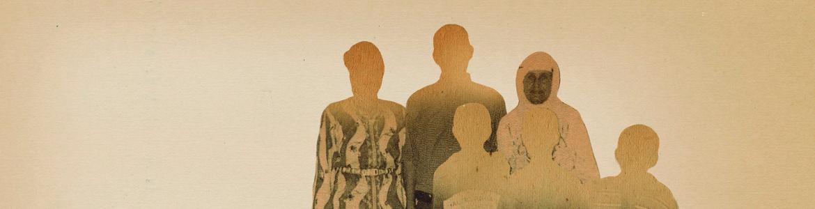 Retrato de una familia con los rostros borrados