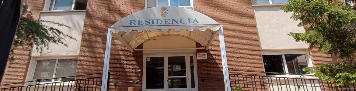 Residencia_Municipal_Griñón Vista frontal entrada residencia de mayores