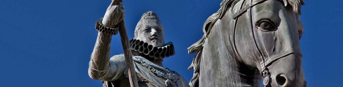 Monumento Ecuestre al Rey Felipe III, en la Plaza Mayor de Madrid Monumento Ecuestre al Rey Felipe III