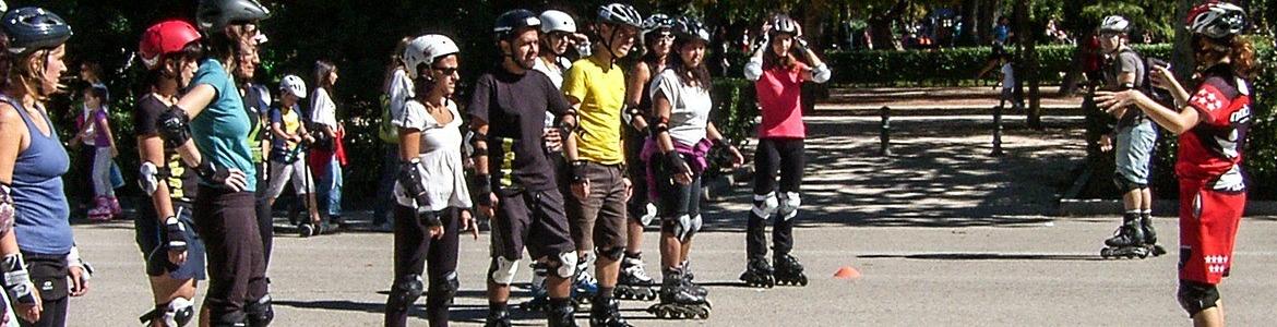 Patinadores en el parque de El Retiro de Madrid